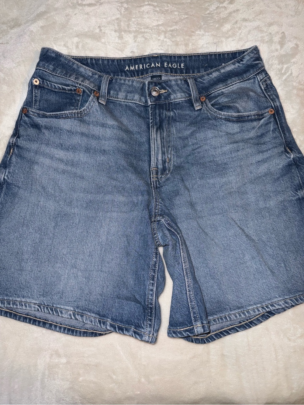 🦅AE~Faded Blue Denim Jean Shorts (Jorts)